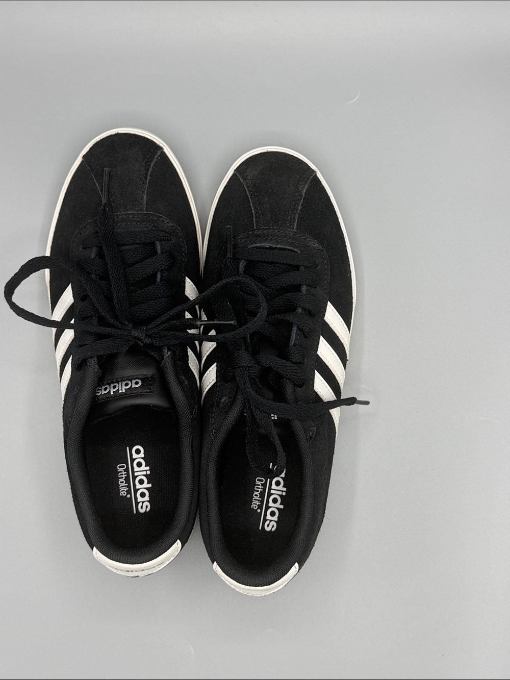 GUC Adidas Sz 6.5 Courtset Black Suede Sneakers with White Three Stripes